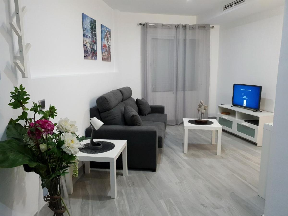 Apartamentos Gran Plaza De نيرخا المظهر الخارجي الصورة